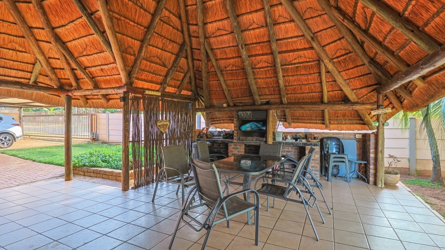 3 Bedroom Property for Sale in Bodorp North West